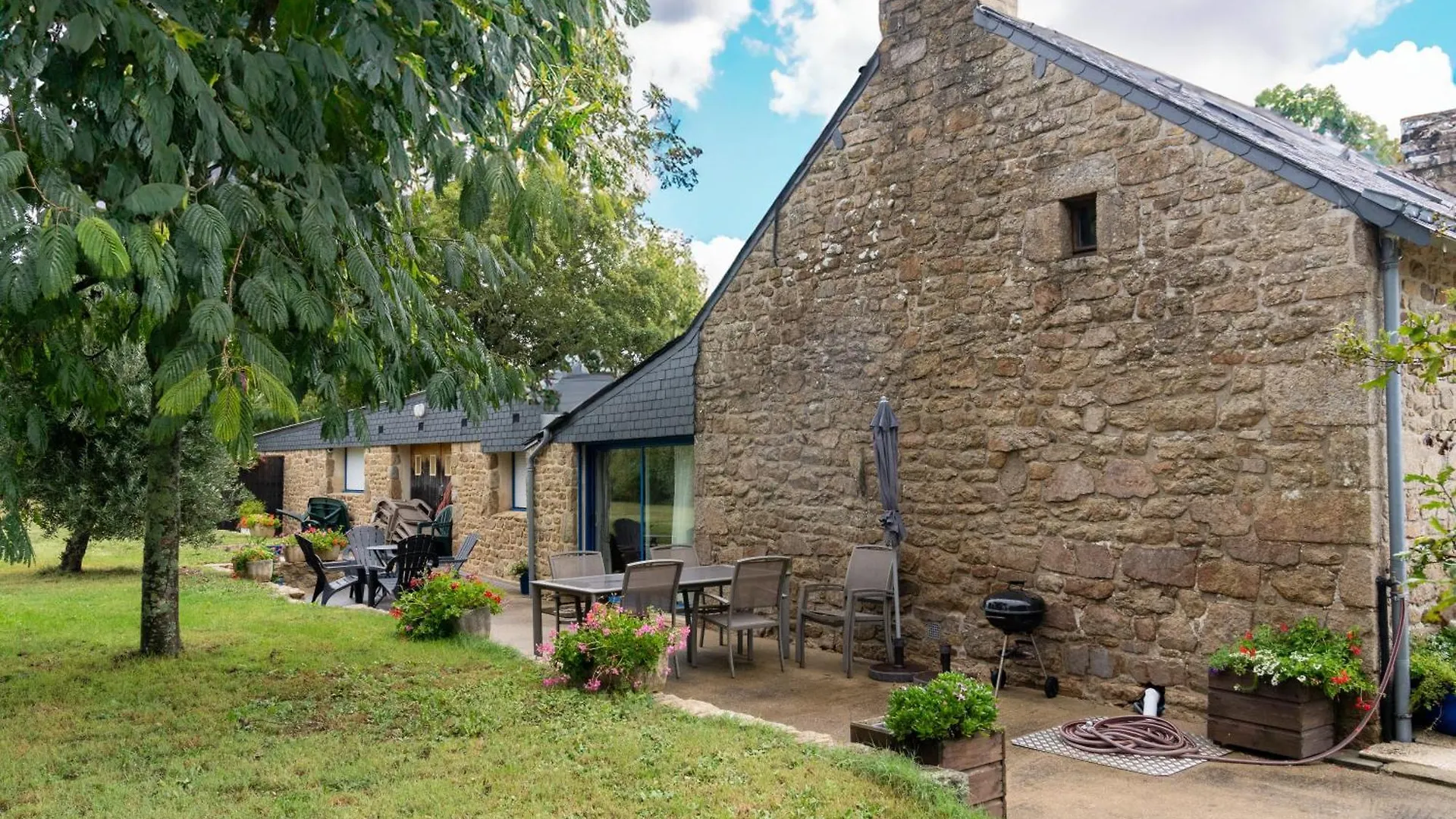 Maison De Pays Belz Holiday home